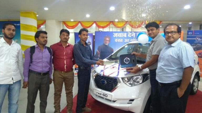 KBC Datsun Car Winner : Ghar Baitho Jeeto jackpot – Watch Pics