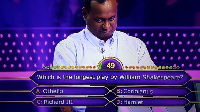 Ques : What is the longest play by William Shakespeare?