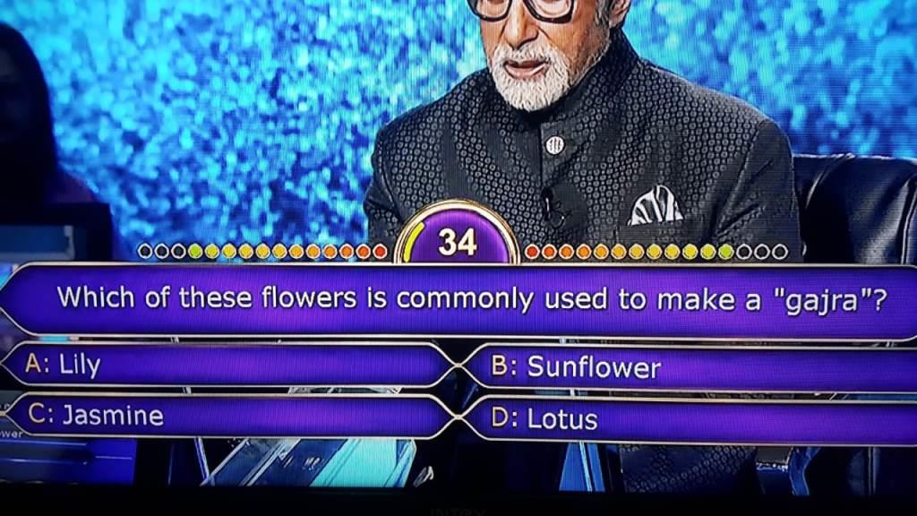 Ques : Which of these flowers is commonly used to make a “gajra”?