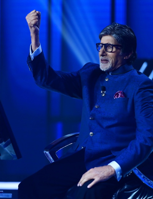 KBC Season 12 – Episode 3 Shooting under way – Here are some pictures.