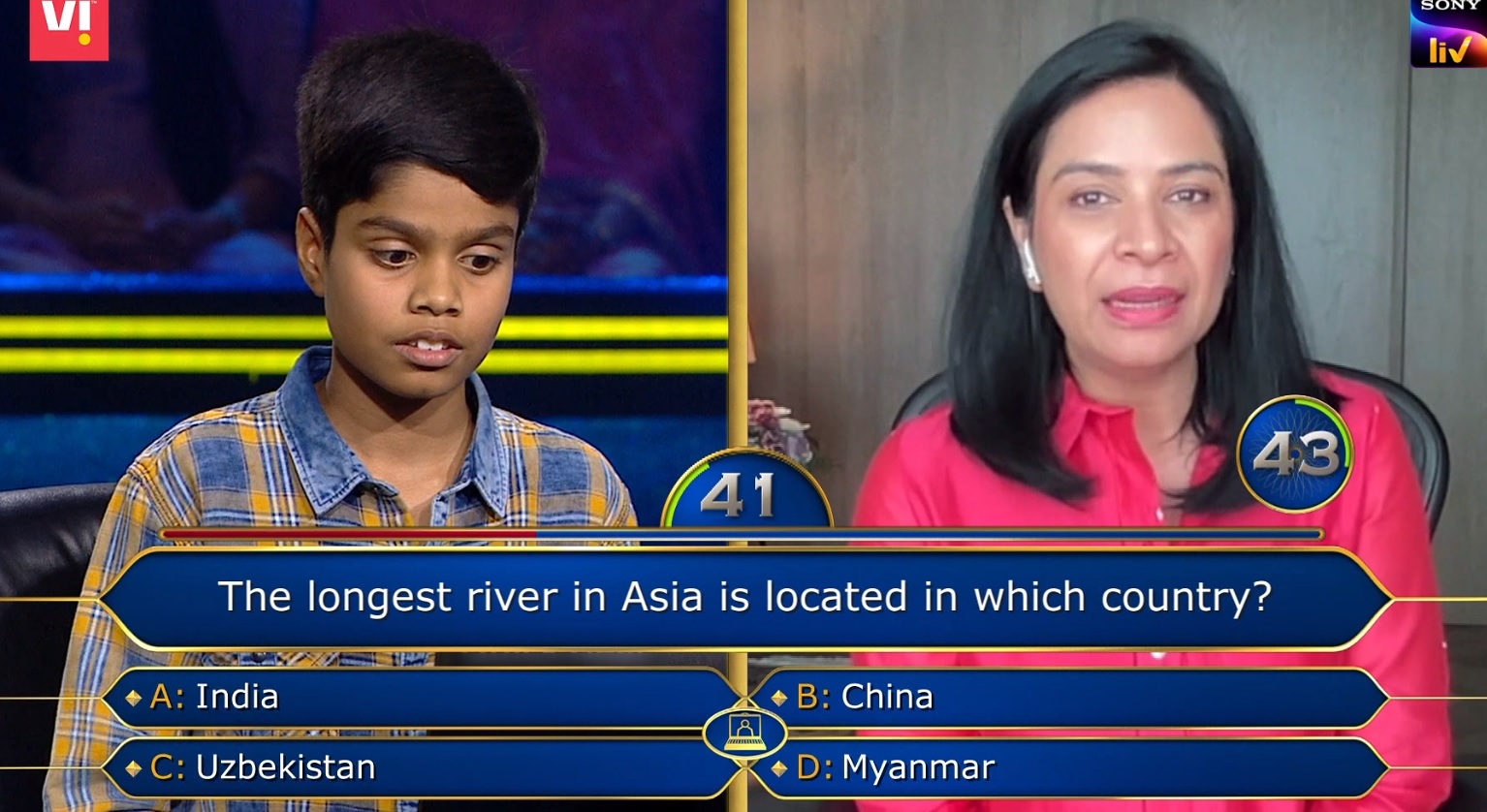 Ques : The longest river in Asia is located in which country?
